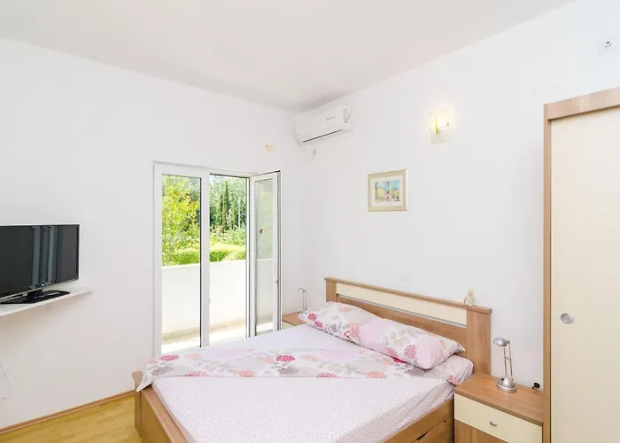 شقة & Bari I - With Balcony And Garden View Second Floor -apt 13