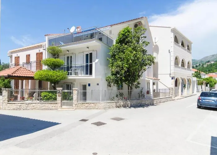 شقة & Bari I - With Balcony And Garden View Second Floor -apt 13 مْليني